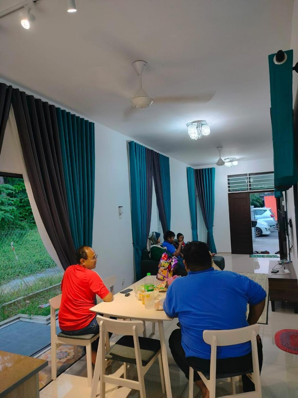 Aiman'S Rose Homestay Teluk Panglima Garang Exteriér fotografie